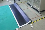監控室地面防靜電地板起翹開裂了怎么辦？